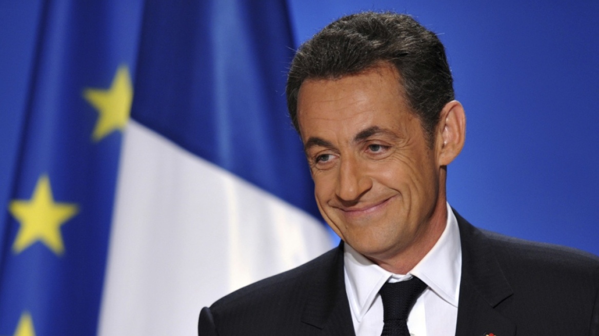 Γαλλία: Την υποψηφιότητά του για τη γαλλική προεδρία ανακοίνωσε ο Νικολά Σαρκοζί